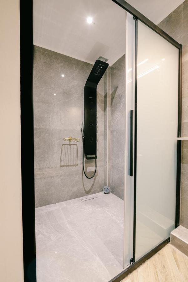 אתונה Neapolis 1897 Boutique Luxury Rooms מראה חיצוני תמונה