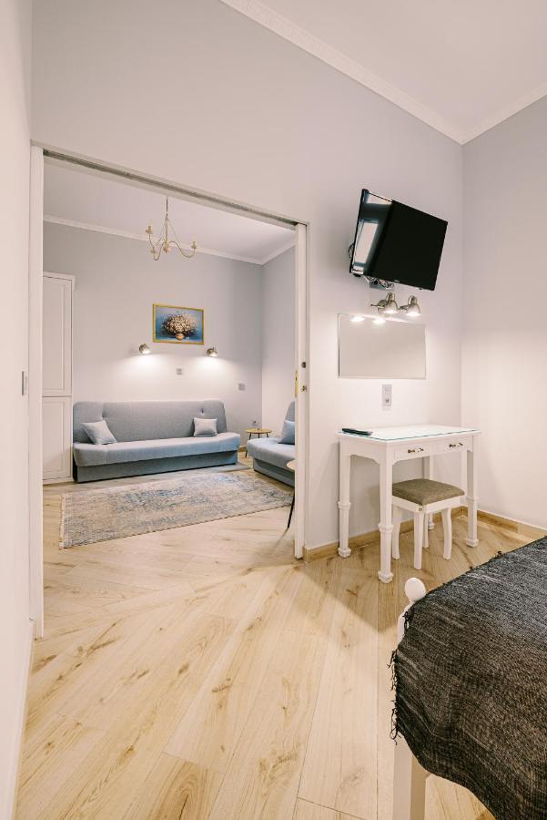 אתונה Neapolis 1897 Boutique Luxury Rooms מראה חיצוני תמונה