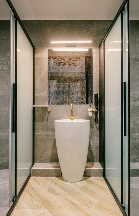 אתונה Neapolis 1897 Boutique Luxury Rooms מראה חיצוני תמונה